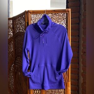 Under Armour Women's Vibrant Purple Turtleneck Sweatshirt Thumb Hole